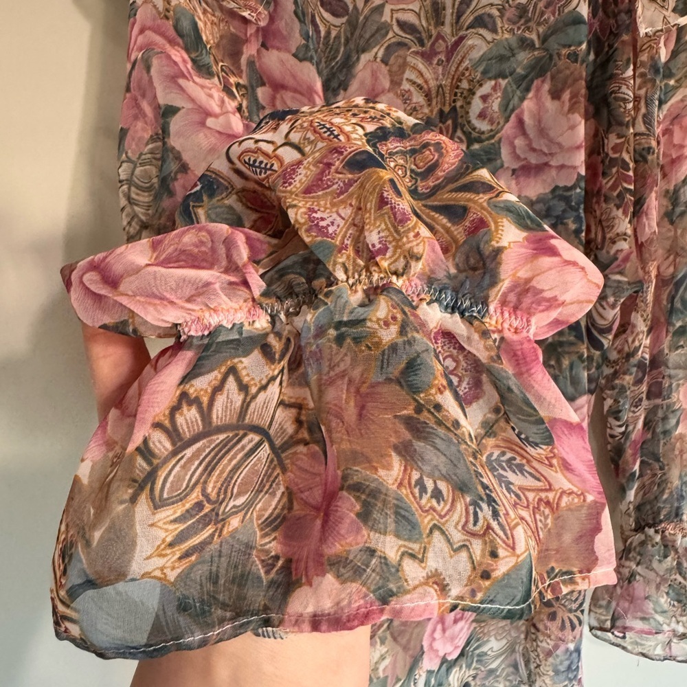 Vintage Gold Tag Victoria's Secret Floral Sheer Ruffle Poet Blouse Top w/Pearl - Picture 16 of 16